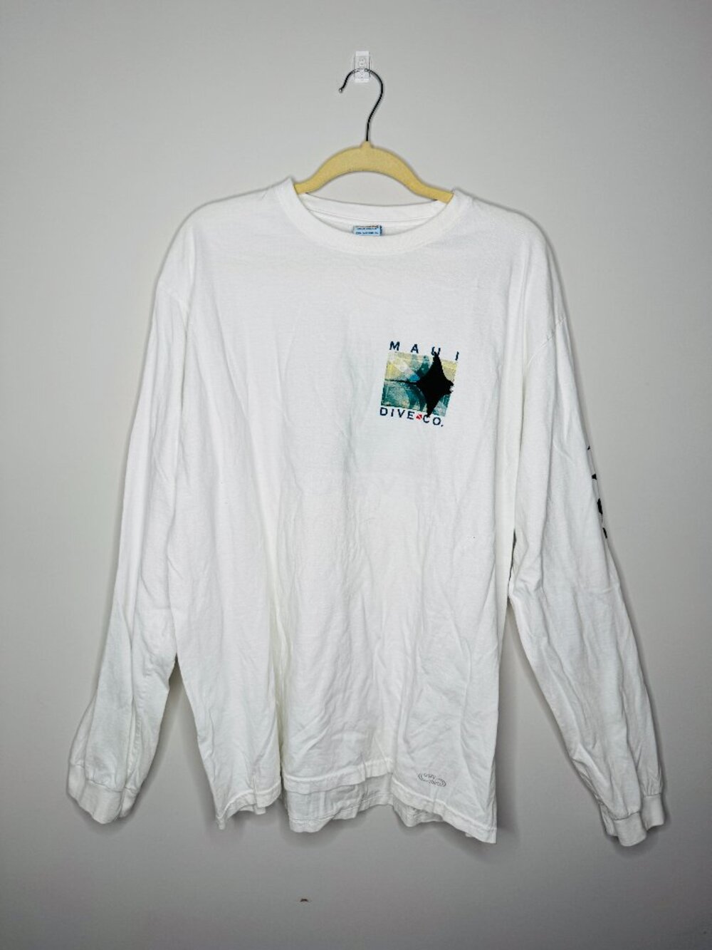 Crazy Shirt Maui Dive Co Long Sleeve Tshirt Unisex XL Combed Cotton White 0617,